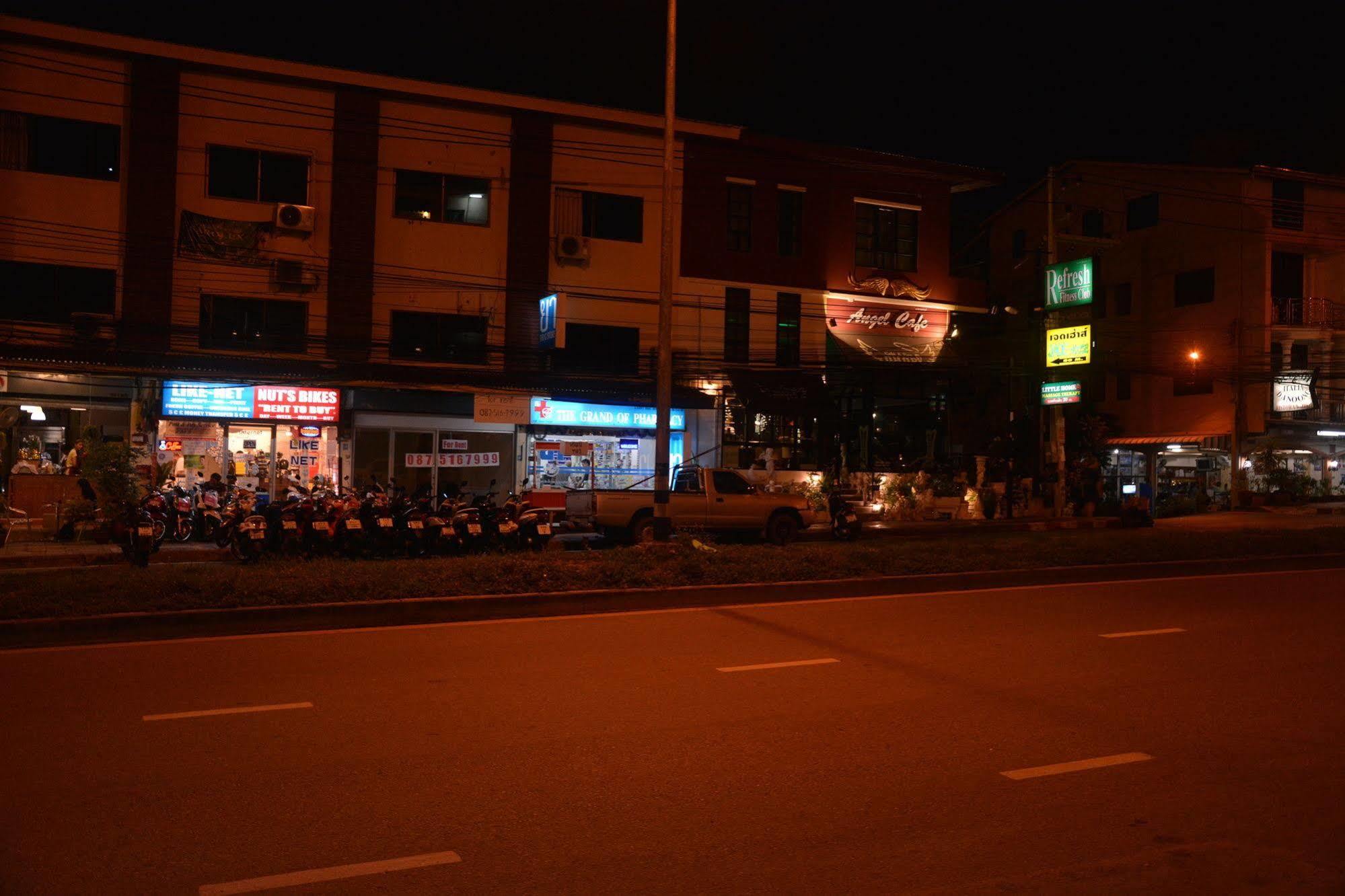 Sleep Tight Hotel Haat Jomtien Eksteriør bilde